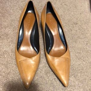 Camel pumps
